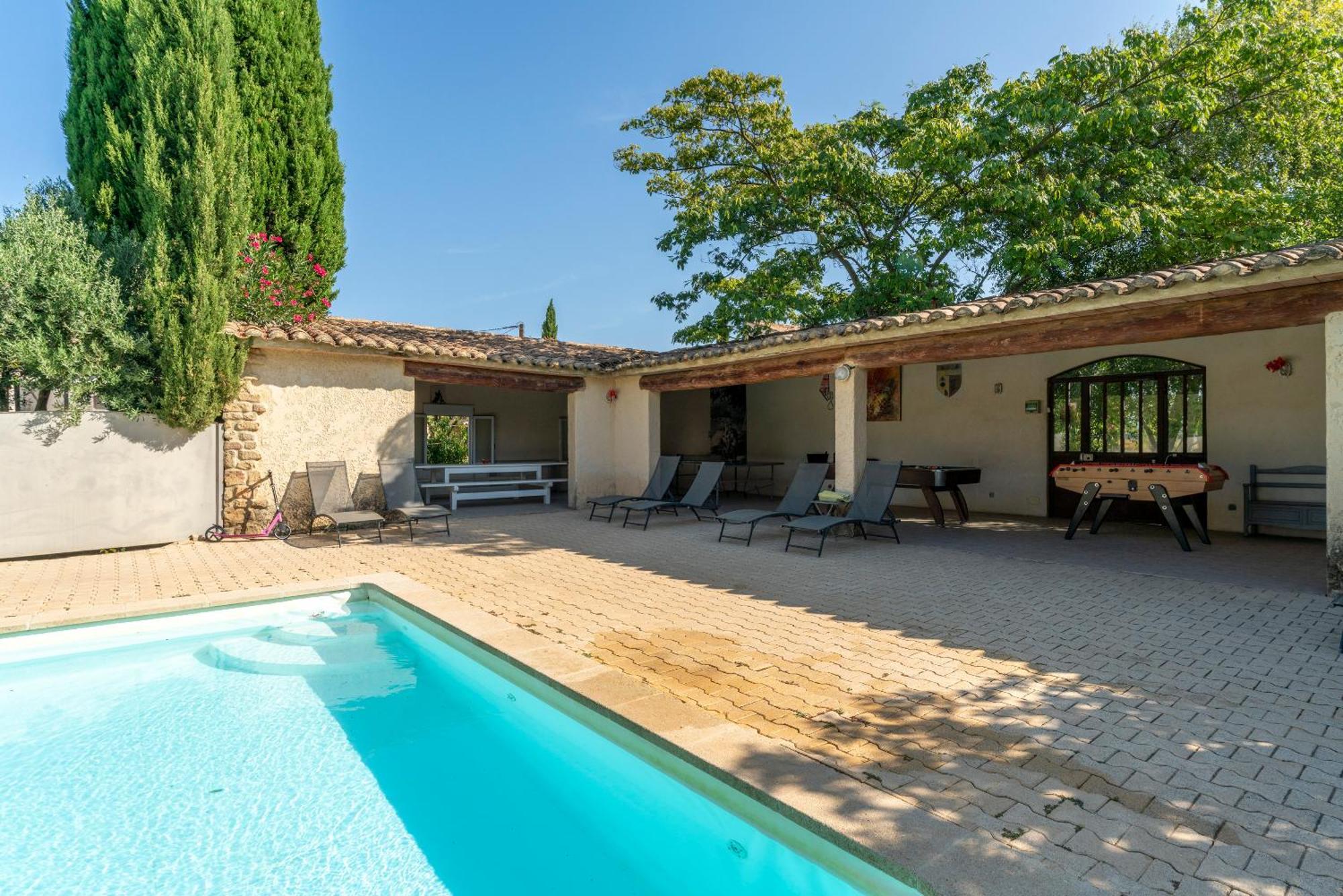L'Ensemble Du Gite De Tante Berthe Camaret-sur-Aigues Esterno foto
